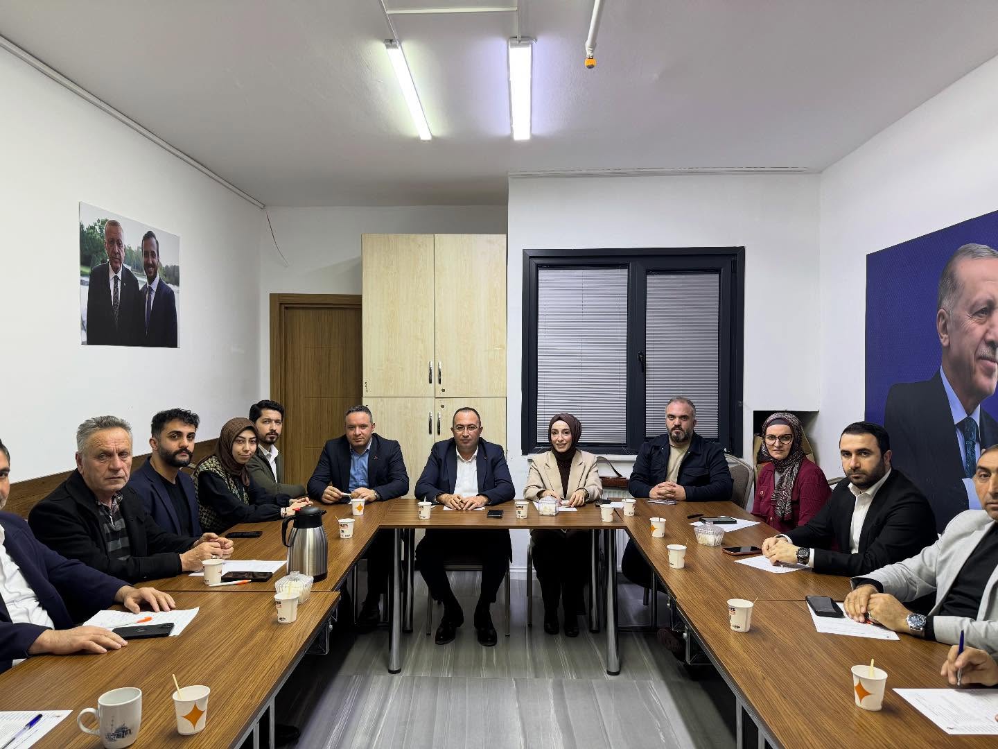 İlçe Yönetim Kurulu toplantımızı, İl Koordinatörümüz Bahar Çavuş’un katılımlarıyla gerçekleştirildi