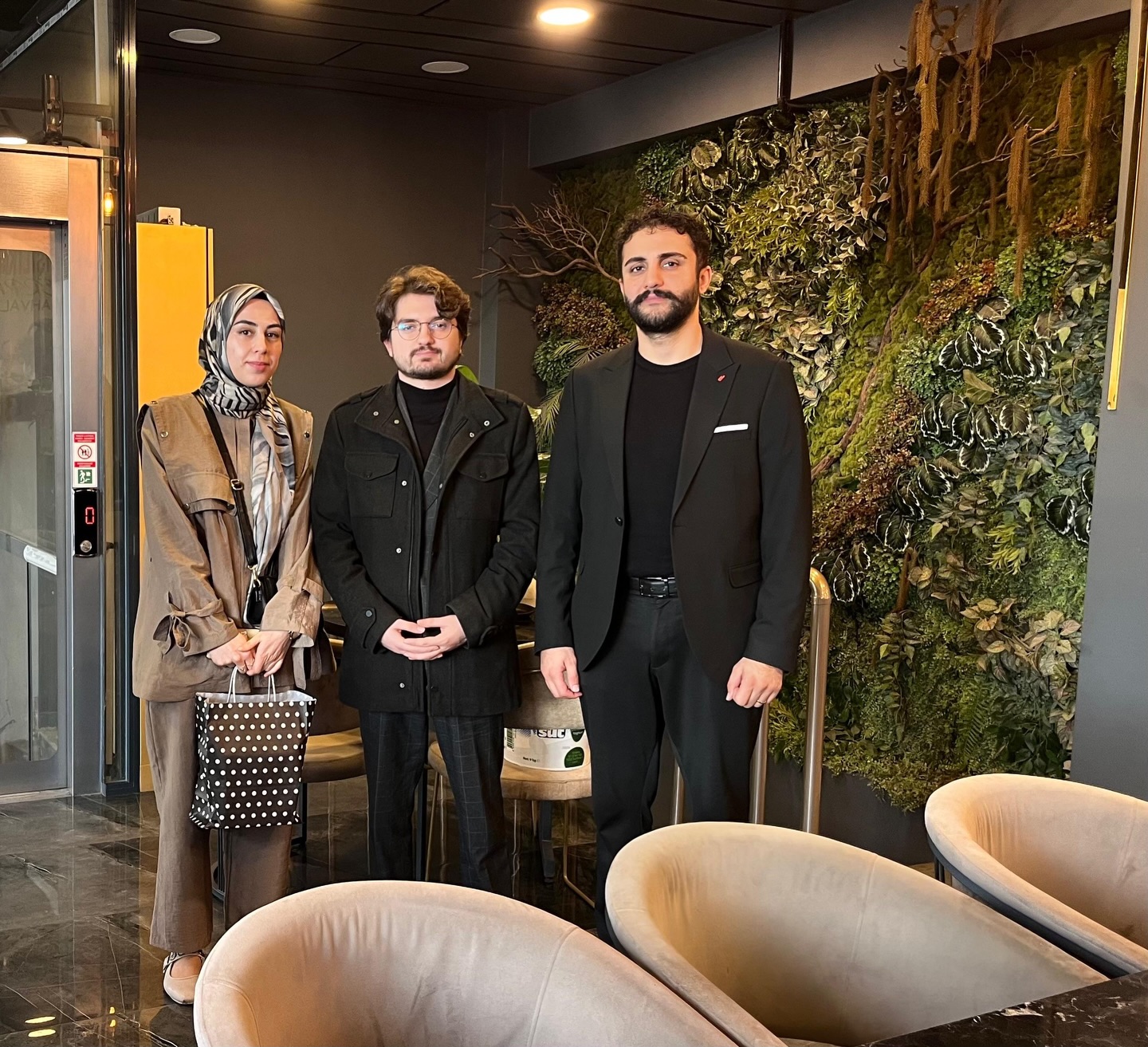 Teşkilatımızla birlikte kıymetli meslektaşımız Av. Sibel Uysal’ı ziyaret ettik.