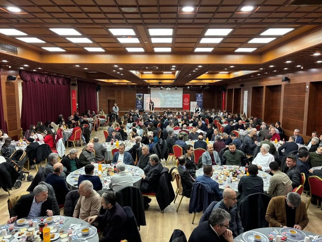 Eğitim Camiasının Katılımıyla Düzenlenen İftar Programına Katıldık