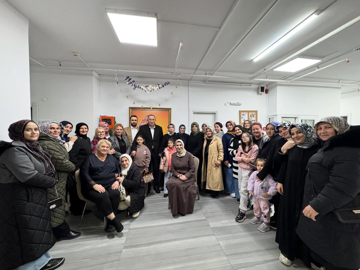 Kadın Kollarımızın düzenlemiş olduğu iftar programına katılım sağladık.