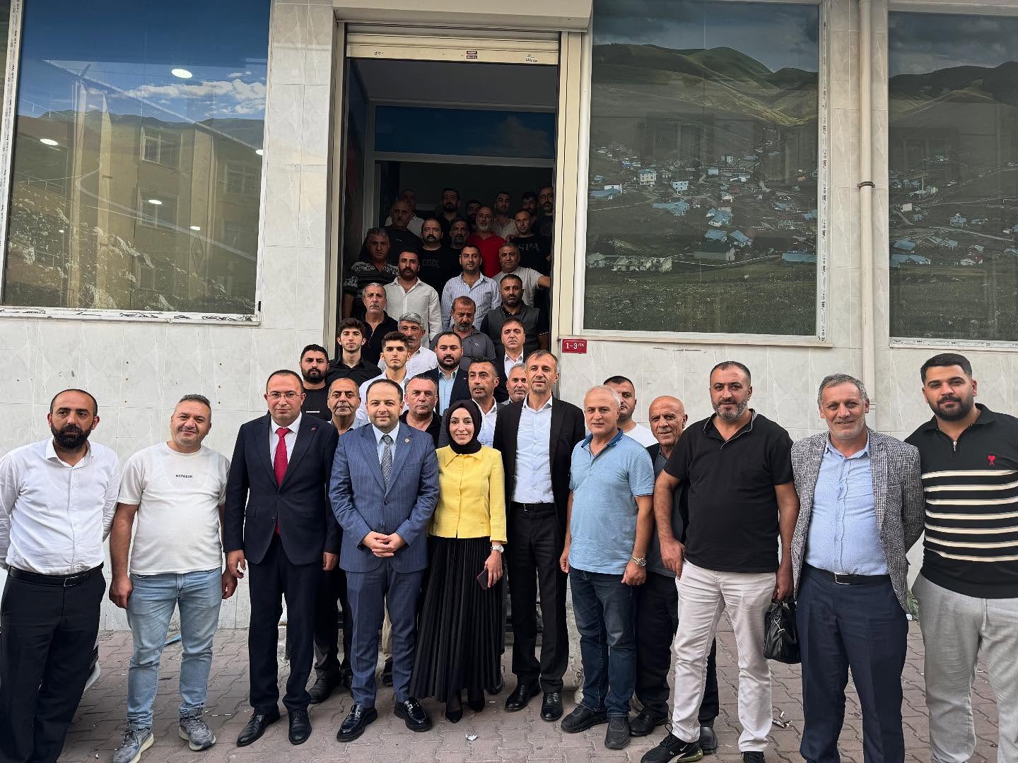 Ardahan Milletvekilimiz Sn. Kaan Koç ile birlikte Ardahan Derneğimizi ziyaret ettik.