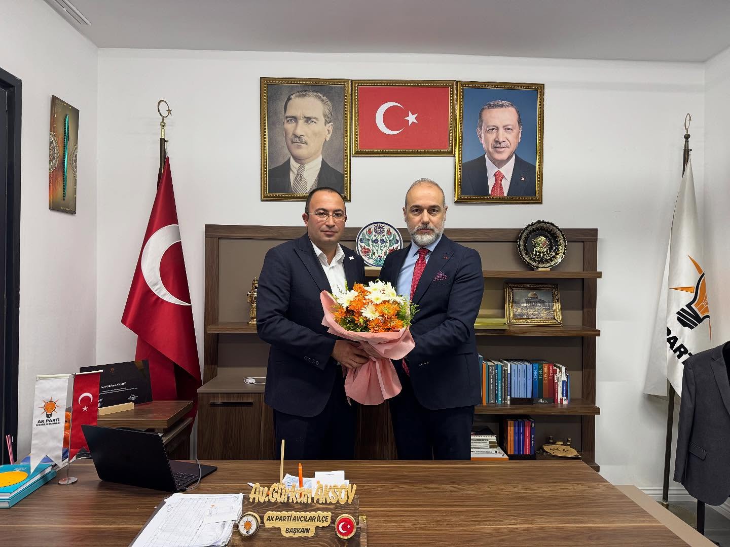 Avcılar Kent Konseyi Başkanı Sayın Turgay Halis Çelik ve değerli yönetimi, ilçemize hayırlı olsun ziyaretinde bulundular